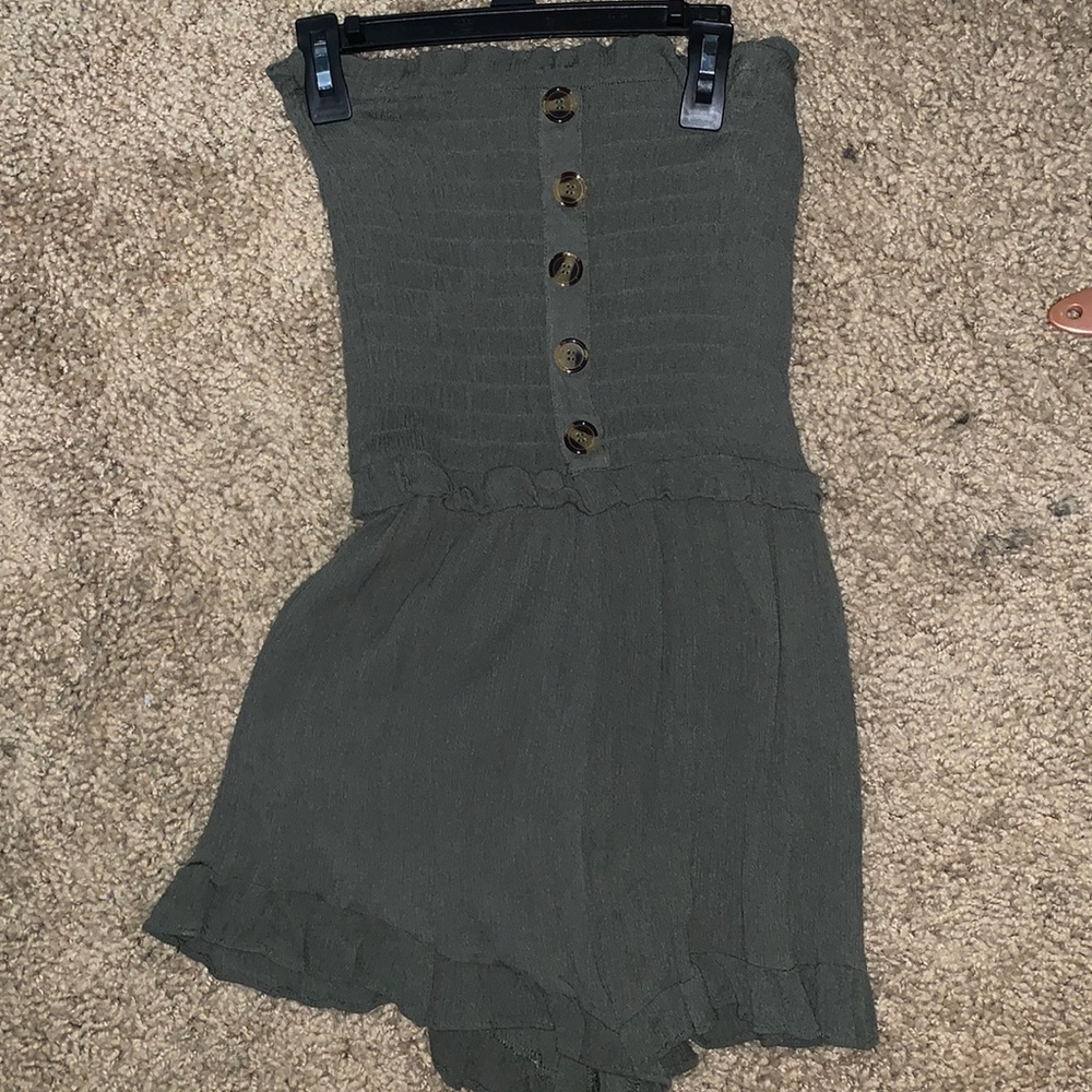 Green strapless romper